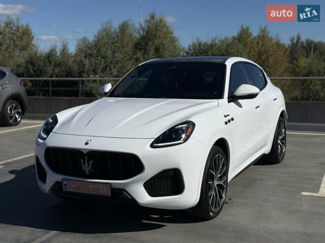 Білий Мазераті Grecale, об'ємом двигуна 2 л та пробігом 13 тис. км за 63000 $, фото 5 на Automoto.ua