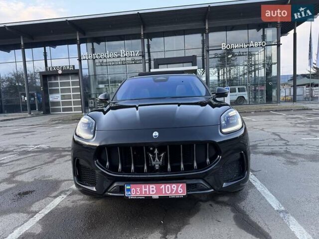 Черный Мазерати Grecale, объемом двигателя 2 л и пробегом 25 тыс. км за 48000 $, фото 2 на Automoto.ua