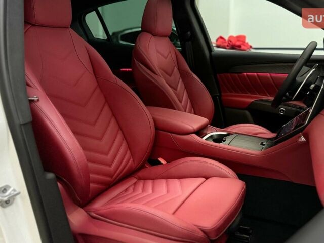 Мазерати Grecale, объемом двигателя 2 л и пробегом 0 тыс. км за 99242 $, фото 35 на Automoto.ua