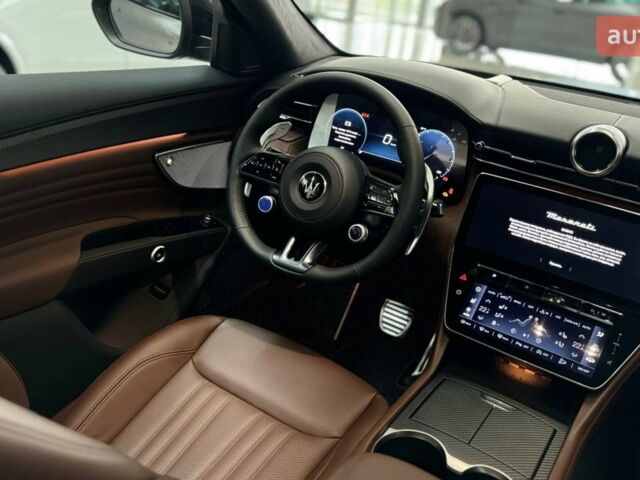 Мазерати Grecale, объемом двигателя 3 л и пробегом 0 тыс. км за 147300 $, фото 19 на Automoto.ua