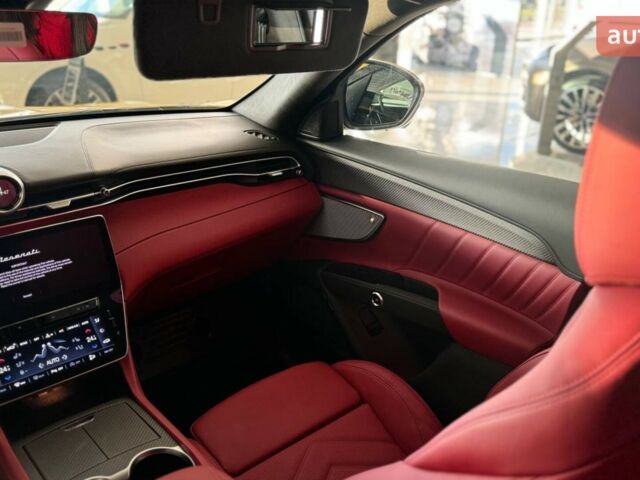 Мазераті Grecale, об'ємом двигуна 3 л та пробігом 0 тис. км за 146654 $, фото 26 на Automoto.ua