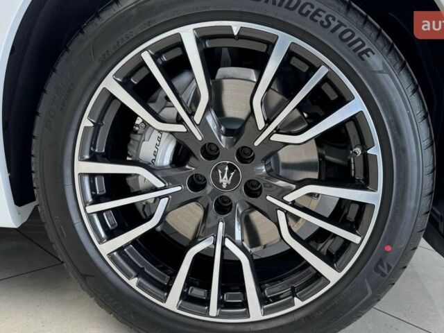 Мазерати Grecale, объемом двигателя 2 л и пробегом 0 тыс. км за 81829 $, фото 9 на Automoto.ua