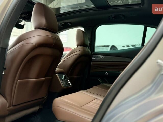 Мазераті Grecale, об'ємом двигуна 3 л та пробігом 0 тис. км за 147275 $, фото 13 на Automoto.ua