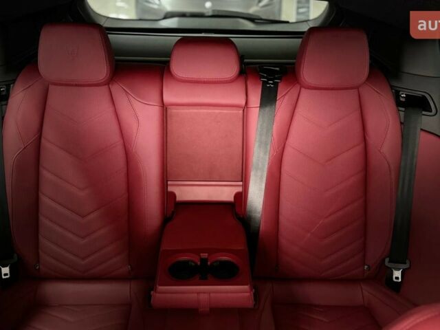 Мазераті Grecale, об'ємом двигуна 3 л та пробігом 0 тис. км за 146654 $, фото 47 на Automoto.ua