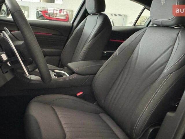 Мазераті Grecale, об'ємом двигуна 2 л та пробігом 0 тис. км за 83577 $, фото 7 на Automoto.ua