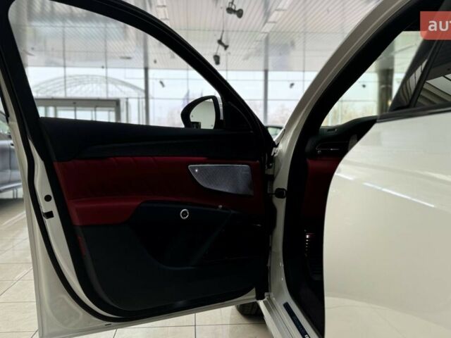 Мазерати Grecale, объемом двигателя 2 л и пробегом 0 тыс. км за 99242 $, фото 23 на Automoto.ua