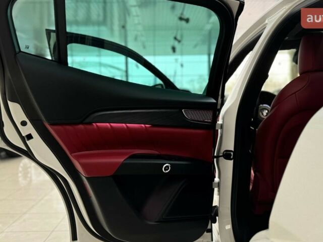 Мазерати Grecale, объемом двигателя 2 л и пробегом 0 тыс. км за 99242 $, фото 33 на Automoto.ua