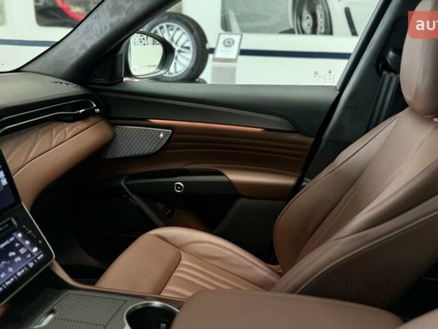 Мазераті Grecale, об'ємом двигуна 3 л та пробігом 0 тис. км за 147275 $, фото 12 на Automoto.ua