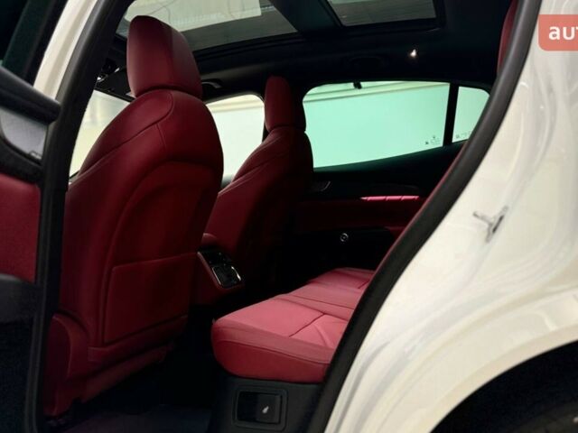 Мазерати Grecale, объемом двигателя 2 л и пробегом 0 тыс. км за 99242 $, фото 31 на Automoto.ua