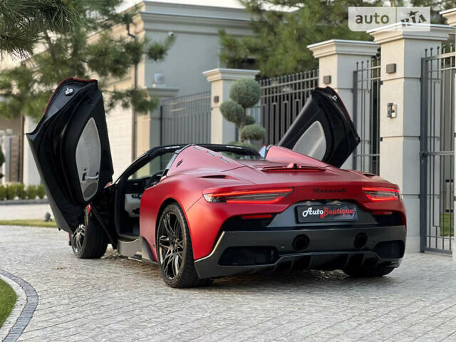 Красный Мазерати MC 20, объемом двигателя 3 л и пробегом 1 тыс. км за 360000 $, фото 18 на Automoto.ua