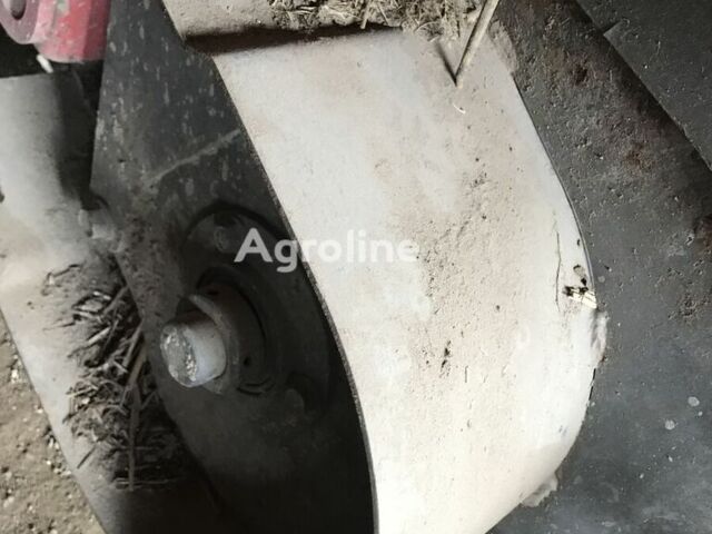 Красный Массей Фергюсон 1745, объемом двигателя 0 л и пробегом 0 тыс. км за 4184 $, фото 9 на Automoto.ua