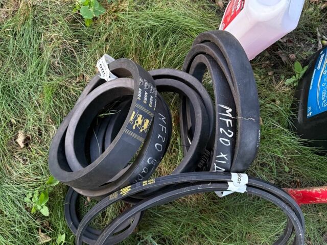 Червоний Массей Фергюсон 20, об'ємом двигуна 4.06 л та пробігом 10 тис. км за 20700 $, фото 15 на Automoto.ua