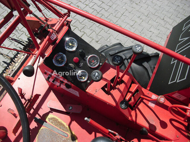 Красный Массей Фергюсон 330, объемом двигателя 0 л и пробегом 0 тыс. км за 20370 $, фото 26 на Automoto.ua