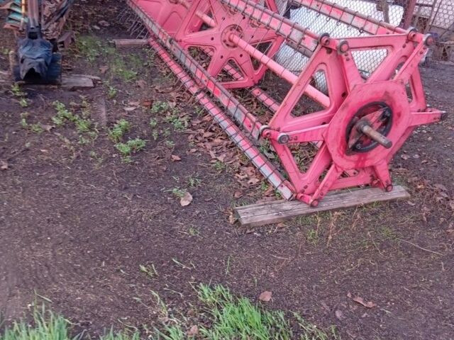 Червоний Массей Фергюсон 525, об'ємом двигуна 0 л та пробігом 100 тис. км за 5000 $, фото 9 на Automoto.ua