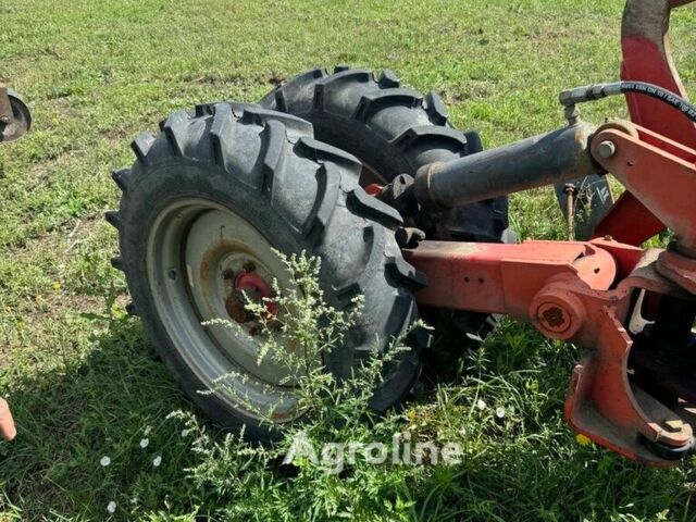 Червоний Массей Фергюсон 725, об'ємом двигуна 0 л та пробігом 0 тис. км за 8771 $, фото 1 на Automoto.ua