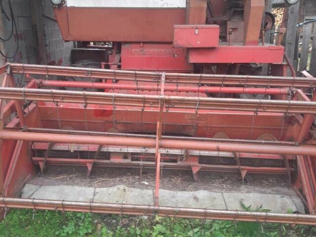 Красный Массей Фергюсон МФ, объемом двигателя 4.6 л и пробегом 10 тыс. км за 7000 $, фото 1 на Automoto.ua