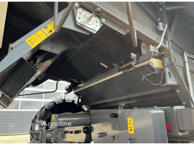 Красный Массей Фергюсон Другая, объемом двигателя 0 л и пробегом 0 тыс. км за 100789 $, фото 13 на Automoto.ua