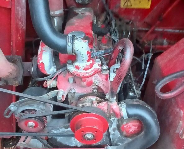 Массей Фергюсон Другая 1990 в Кельменцах на Automoto.ua Массей Фергюсон Другая, объемом двигателя 0 л и пробегом 0 тыс. км за 15300 $, фото 4 на Automoto.ua