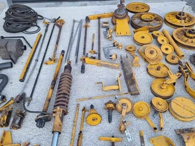 Массей Фергюсон Другая, объемом двигателя 3.8 л и пробегом 120 тыс. км за 2800 $, фото 4 на Automoto.ua