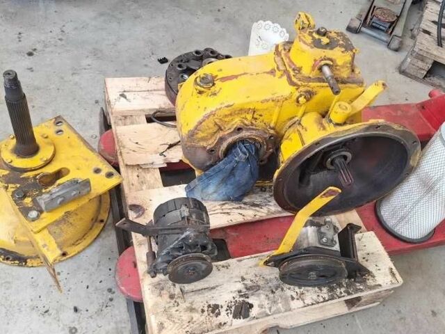 Массей Фергюсон Другая, объемом двигателя 3.8 л и пробегом 120 тыс. км за 2800 $, фото 7 на Automoto.ua