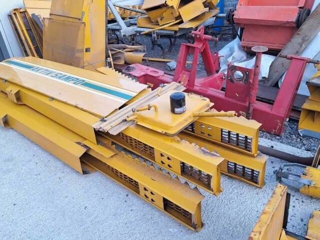 Массей Фергюсон Другая, объемом двигателя 3.8 л и пробегом 120 тыс. км за 2800 $, фото 8 на Automoto.ua