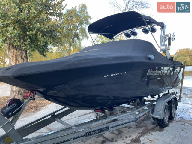 Чорний МастерКрафт XT20, об'ємом двигуна 5 л та пробігом 185 тис. км за 70000 $, фото 5 на Automoto.ua