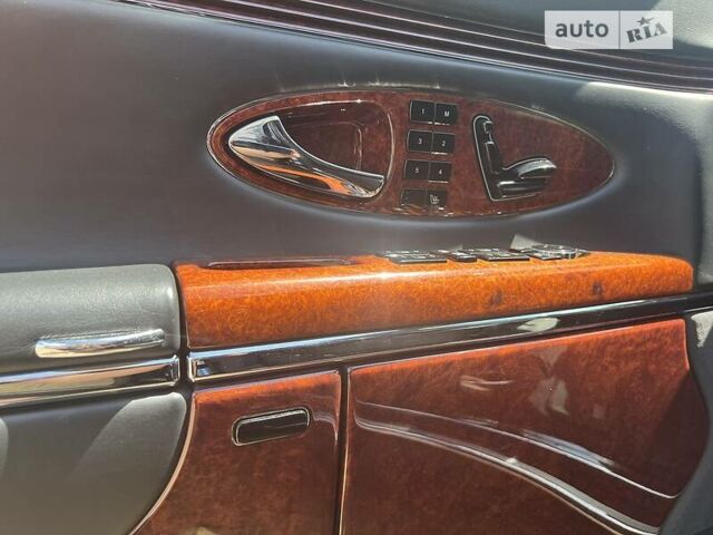 Черный Майбах 57, объемом двигателя 5.5 л и пробегом 56 тыс. км за 87000 $, фото 11 на Automoto.ua