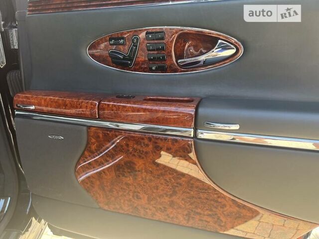 Черный Майбах 57, объемом двигателя 5.5 л и пробегом 56 тыс. км за 87000 $, фото 16 на Automoto.ua