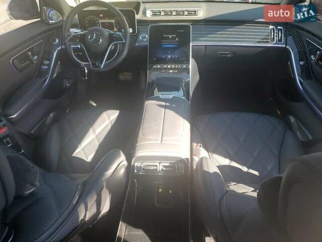 Майбах S500 2023 в Киеве на Automoto.ua Черный Майбах S500, объемом двигателя 6 л и пробегом 5 тыс. км за 46000 $, фото 7 на Automoto.ua