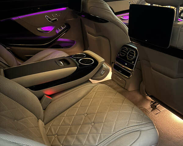 Майбах С600, объемом двигателя 0 л и пробегом 189 тыс. км за 75000 $, фото 8 на Automoto.ua
