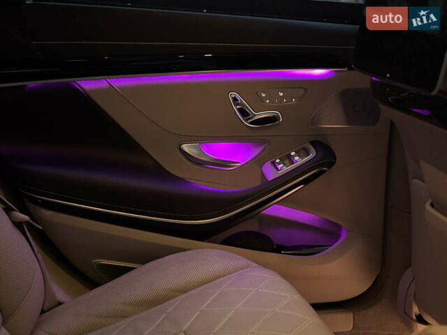 Майбах С600, объемом двигателя 0 л и пробегом 189 тыс. км за 75000 $, фото 7 на Automoto.ua