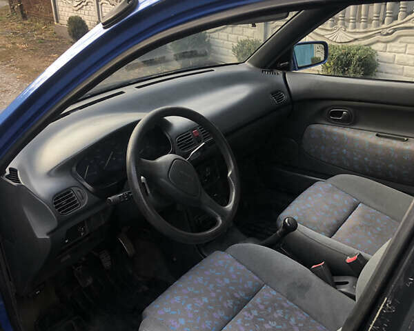 Мазда 121, об'ємом двигуна 1.3 л та пробігом 173 тис. км за 1100 $, фото 2 на Automoto.ua