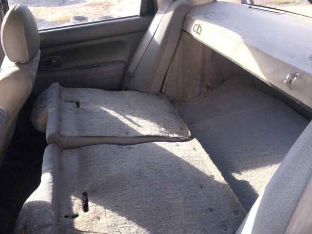 Синий Мазда 121, объемом двигателя 1.3 л и пробегом 173 тыс. км за 1025 $, фото 13 на Automoto.ua