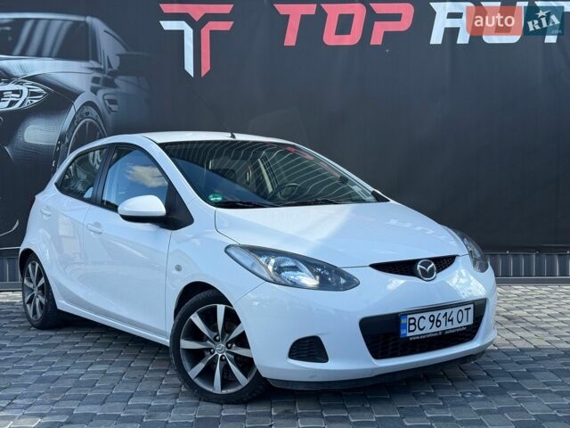 Білий Мазда 2, об'ємом двигуна 1.4 л та пробігом 245 тис. км за 4300 $, фото 3 на Automoto.ua