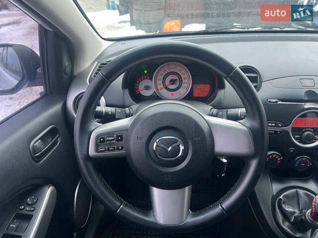 Білий Мазда 2, об'ємом двигуна 1.5 л та пробігом 170 тис. км за 5800 $, фото 19 на Automoto.ua