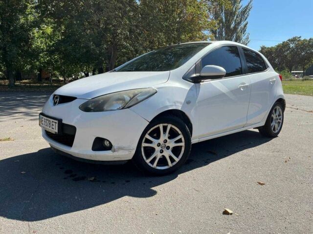 Білий Мазда 2, об'ємом двигуна 1.5 л та пробігом 13 тис. км за 5200 $, фото 5 на Automoto.ua