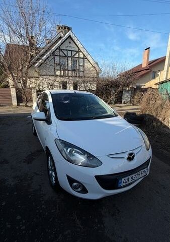 Белый Мазда 2, объемом двигателя 1.5 л и пробегом 164 тыс. км за 6400 $, фото 19 на Automoto.ua