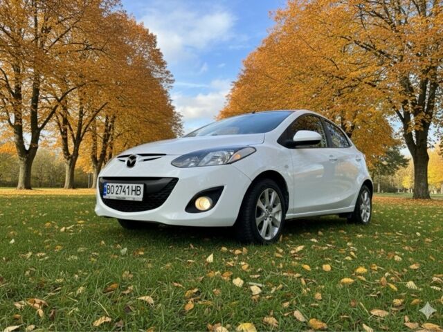 Білий Мазда 2, об'ємом двигуна 1.5 л та пробігом 139 тис. км за 5900 $, фото 8 на Automoto.ua