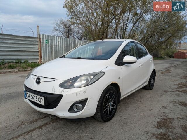 Білий Мазда 2, об'ємом двигуна 1.5 л та пробігом 194 тис. км за 8700 $, фото 3 на Automoto.ua
