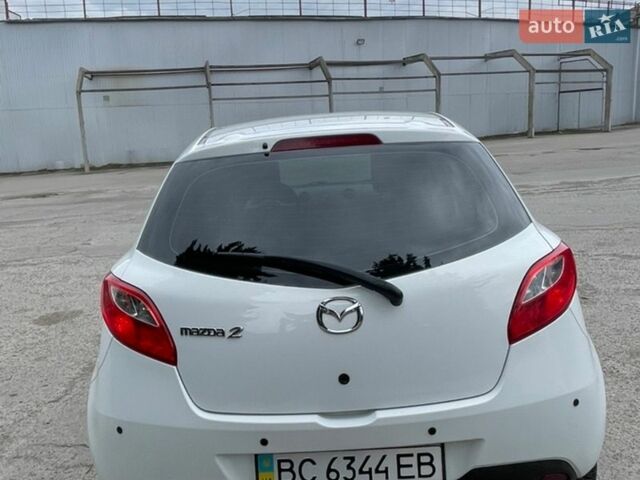 Белый Мазда 2, объемом двигателя 1.5 л и пробегом 74 тыс. км за 8150 $, фото 7 на Automoto.ua