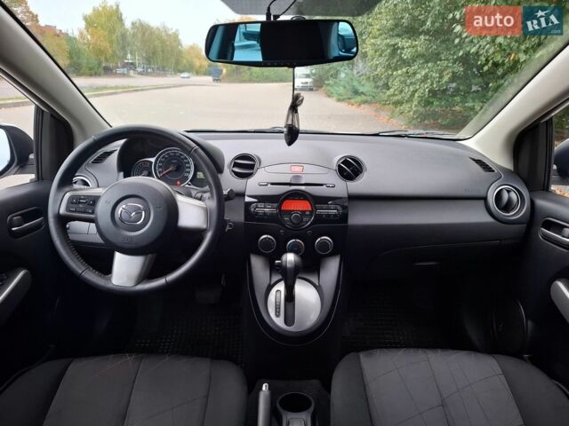 Білий Мазда 2, об'ємом двигуна 1.5 л та пробігом 151 тис. км за 8700 $, фото 14 на Automoto.ua