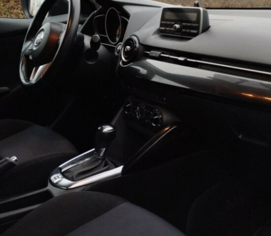 Білий Мазда 2, об'ємом двигуна 15 л та пробігом 131 тис. км за 10700 $, фото 14 на Automoto.ua