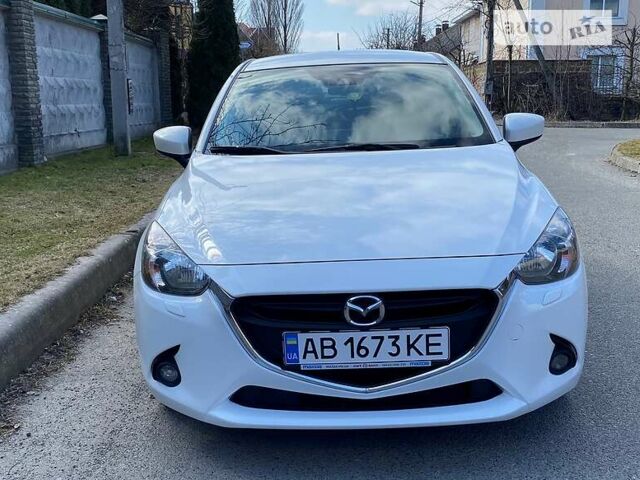 Білий Мазда 2, об'ємом двигуна 1.5 л та пробігом 75 тис. км за 12800 $, фото 6 на Automoto.ua