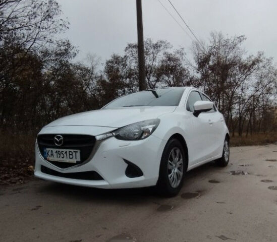 Білий Мазда 2, об'ємом двигуна 15 л та пробігом 131 тис. км за 10700 $, фото 20 на Automoto.ua