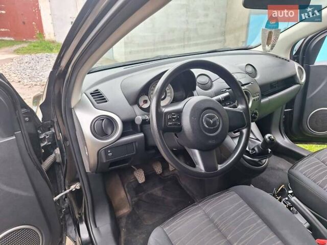 Мазда 2 2007 в Староконстантинов на Automoto.ua Черный Мазда 2, объемом двигателя 1.35 л и пробегом 160 тыс. км за 4800 $, фото 10 на Automoto.ua