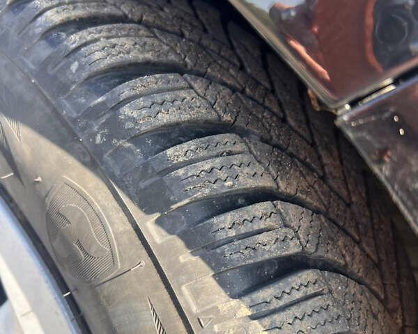 Черный Мазда 2, объемом двигателя 1.3 л и пробегом 250 тыс. км за 4200 $, фото 15 на Automoto.ua