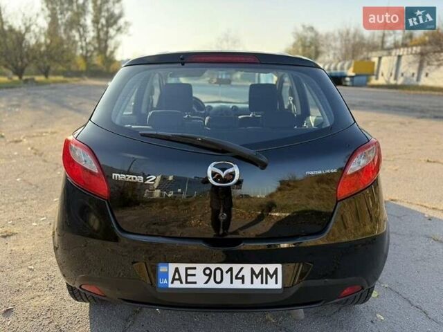Черный Мазда 2, объемом двигателя 1.4 л и пробегом 186 тыс. км за 4999 $, фото 4 на Automoto.ua