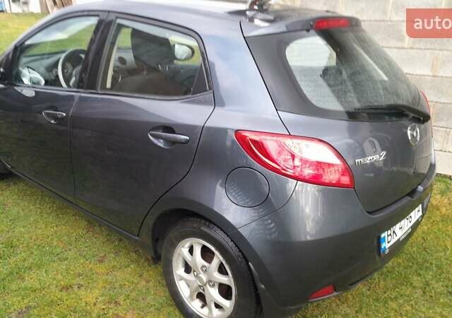 Черный Мазда 2, объемом двигателя 1.5 л и пробегом 226 тыс. км за 5500 $, фото 6 на Automoto.ua
