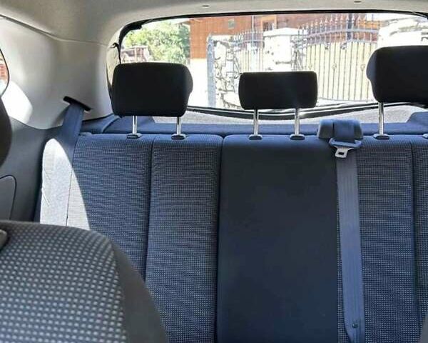 Чорний Мазда 2, об'ємом двигуна 1.5 л та пробігом 196 тис. км за 5977 $, фото 7 на Automoto.ua