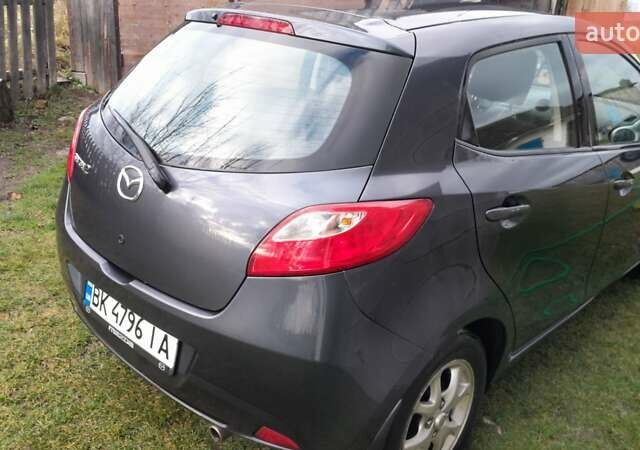 Черный Мазда 2, объемом двигателя 1.5 л и пробегом 226 тыс. км за 5500 $, фото 5 на Automoto.ua